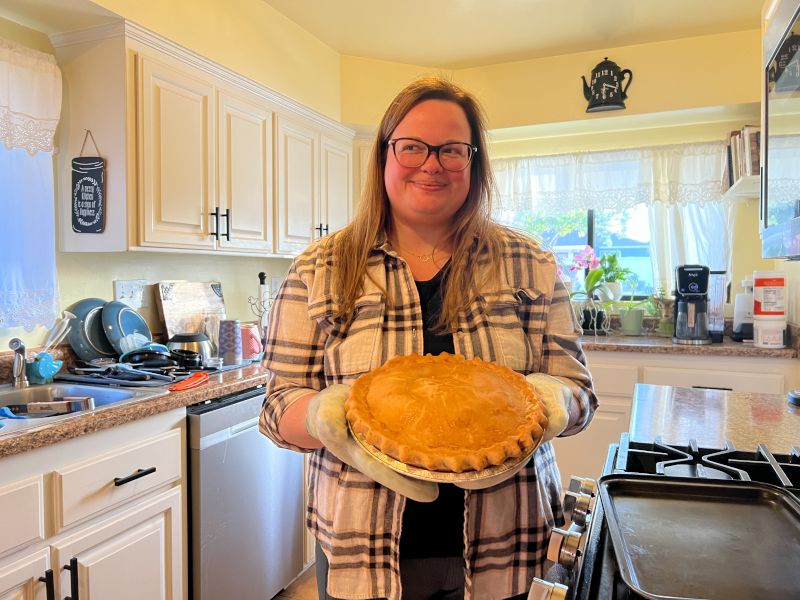 Baking a Yummy Apple Pie